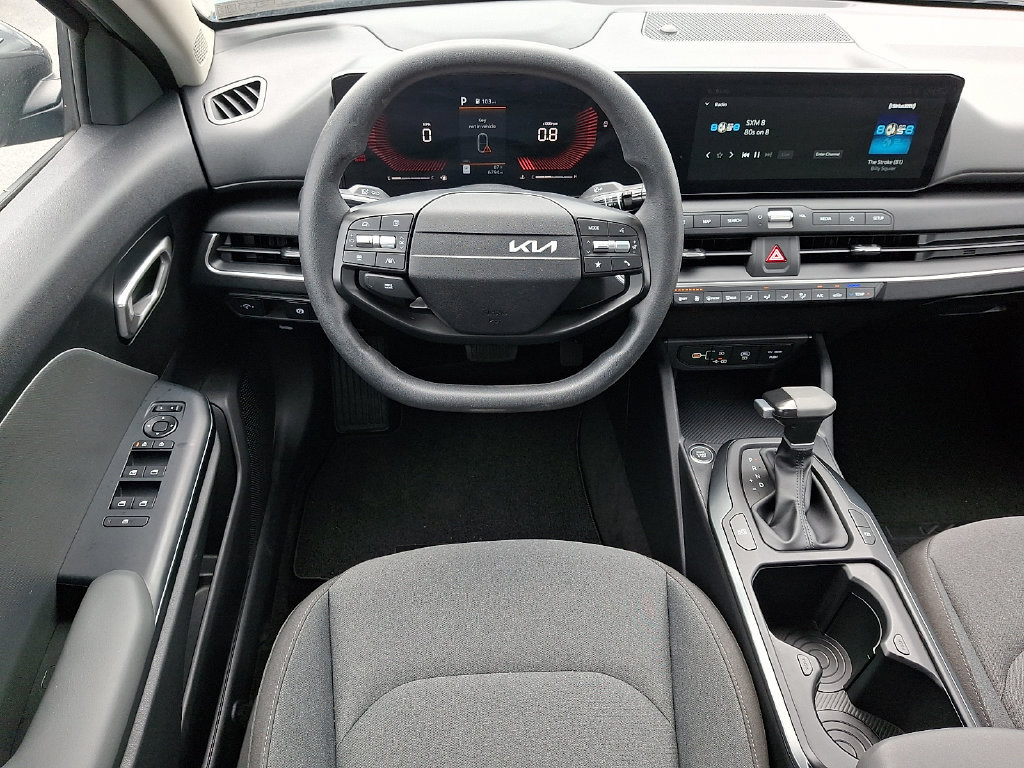 Used 2025 Kia K4 FWD image 11