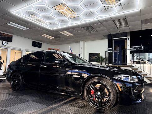 Used 2015 BMW 550i Sedan RWD image 2