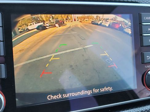 Certified 2020 Nissan Kicks SV image 25