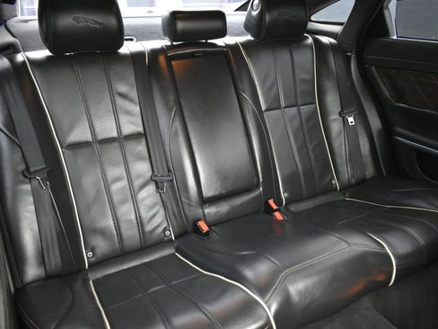 Used 2013 Jaguar XJ L Supercharged image 40