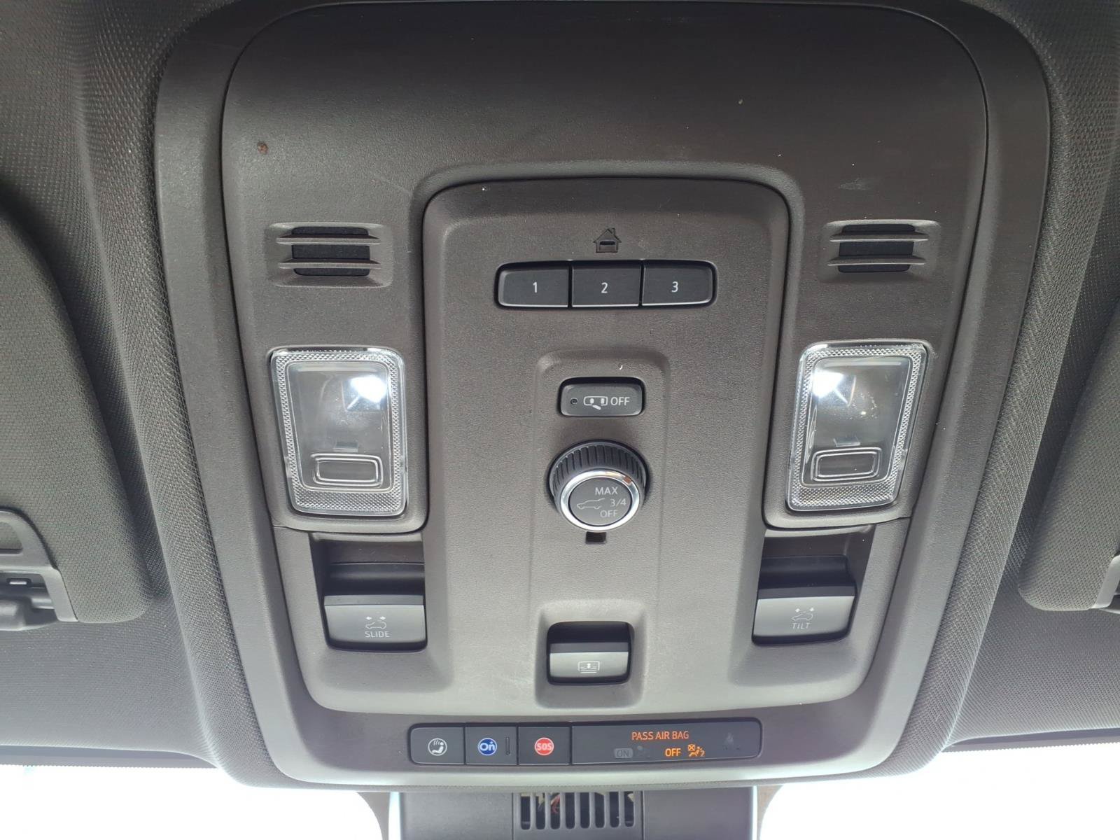 Used 2023 GMC Yukon XL SLT RWD image 18