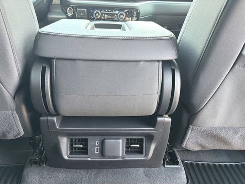Certified 2026 Chevrolet Silverado 1500 LT AWD/4WD image 31