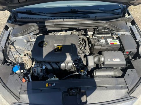 Used 2019 Hyundai Elantra SE w/ Cargo Package FWD image 25