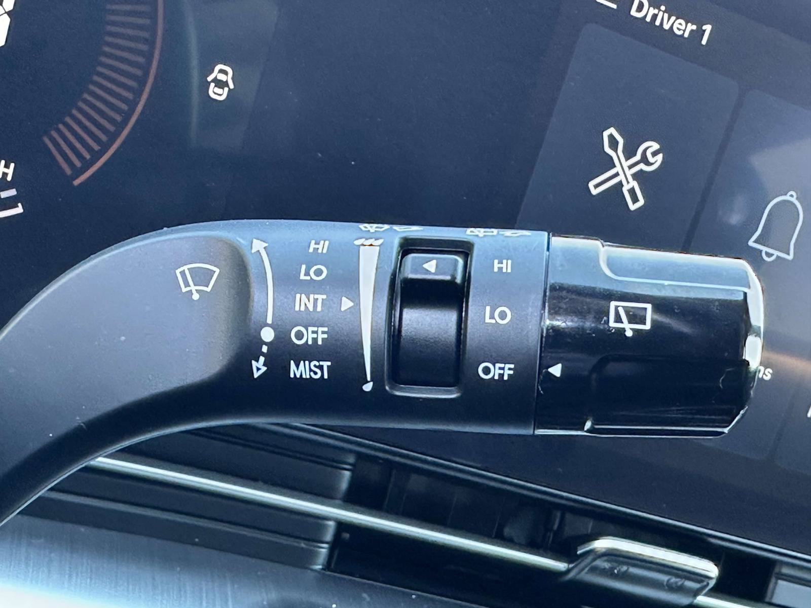 Used 2025 Hyundai Kona SEL FWD image 18
