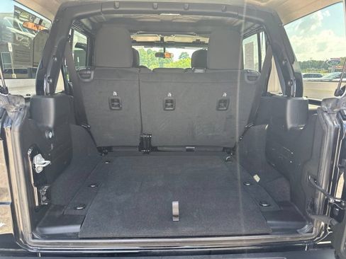 Used 2023 Jeep Wrangler Unlimited Sport AWD/4WD image 10