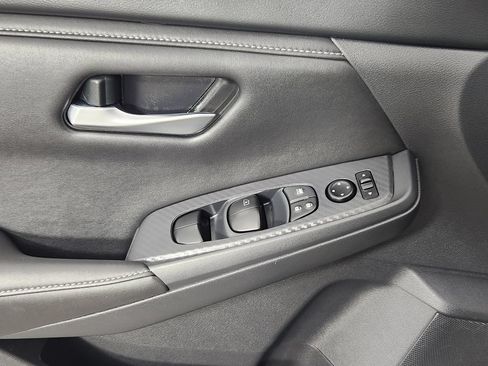 Certified 2025 Nissan Sentra SV w/ Trunk Package FWD image 11