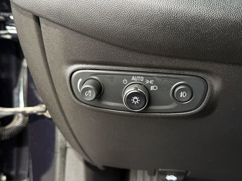 Used 2020 Chevrolet Equinox LT image 34