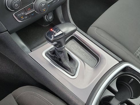 Used 2022 Dodge Charger R/T RWD image 4
