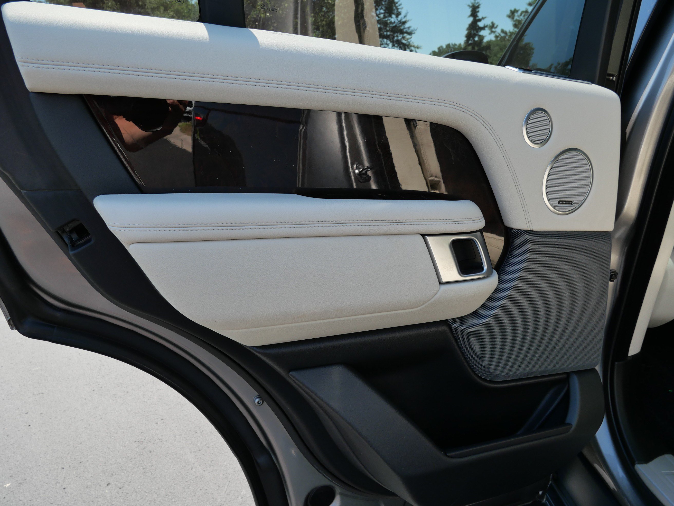 Used 2021 Land Rover Range Rover AWD/4WD image 15