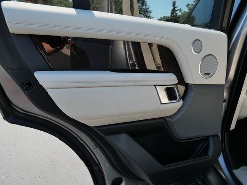 Used 2021 Land Rover Range Rover AWD/4WD image 15