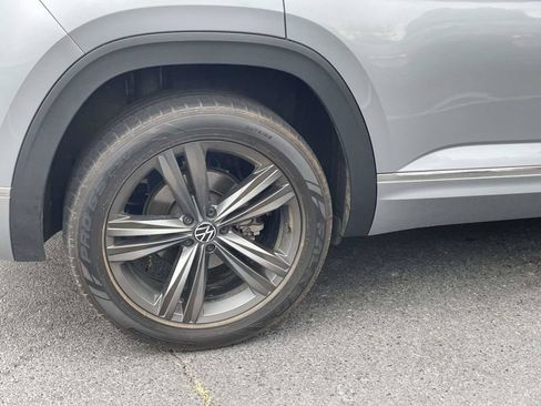 Used 2022 Volkswagen Atlas Cross Sport SEL R-Line AWD/4WD image 8