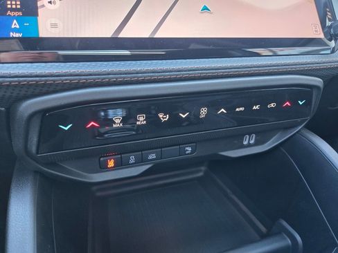 New 2026 Jeep Cherokee Limited AWD/4WD image 57