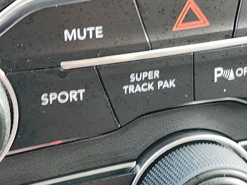 Used 2020 Dodge Charger GT image 28