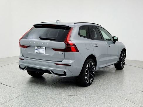 New 2026 Volvo XC60 B5 Ultra w/ Protection Package Premier image 5