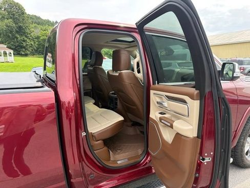 Used 2020 RAM 1500 Laramie AWD/4WD image 45