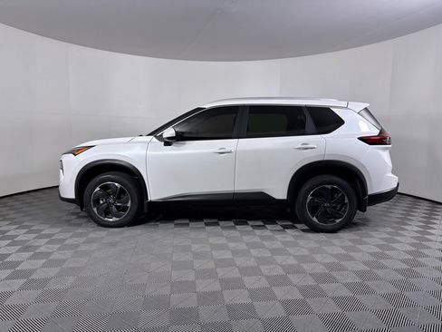 Used 2024 Nissan Rogue SV w/ SV Premium Package AWD/4WD image 12