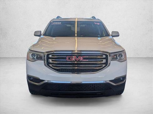 Used 2019 GMC Acadia SLE image 2