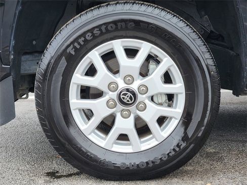 Certified 2024 Toyota Tacoma SR5 image 8