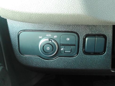Used 2026 Mercedes-Benz Sprinter 2500 image 32