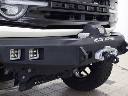 Used 2021 Ford Bronco Outer Banks image 11