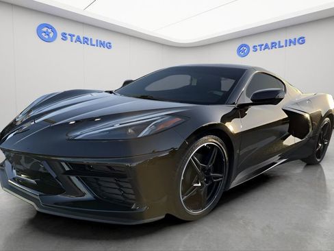 Used 2022 Chevrolet Corvette Stingray Preferred Cpe w/ 2LT image 2