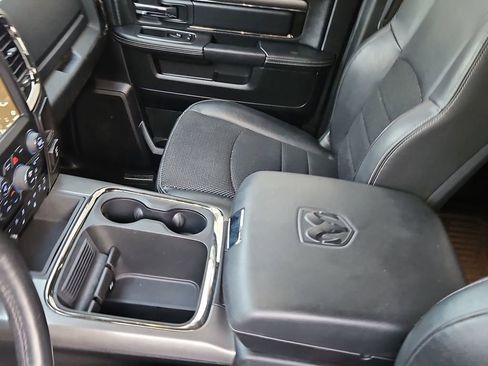 Used 2018 RAM 2500 Big Horn w/ Sport Appearance Group image 17