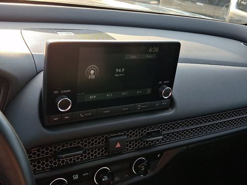 Certified 2025 Honda HR-V Sport image 17