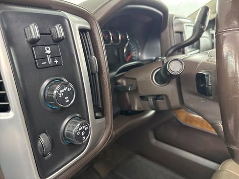 Used 2018 GMC Sierra 1500 SLT AWD/4WD image 19