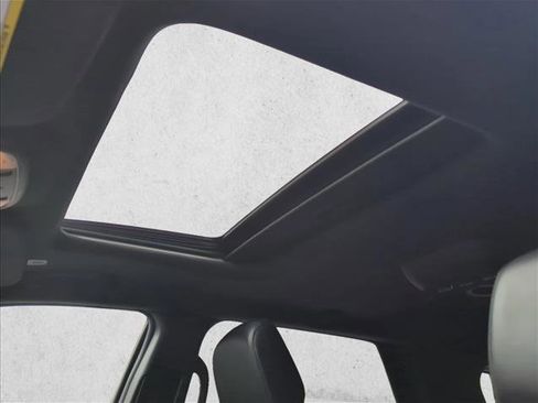 Used 2023 Dodge Durango GT image 12