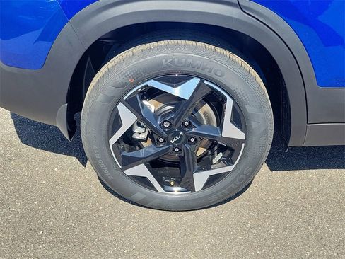 New 2026 Kia Seltos S image 38