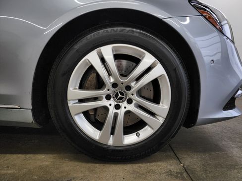 Used 2019 Mercedes-Benz S 560 4MATIC Sedan w/ Premium Package image 30