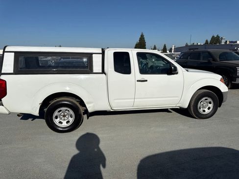Used 2017 Nissan Frontier S RWD image 3