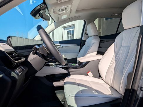 New 2026 Buick Envision Avenir AWD/4WD image 2