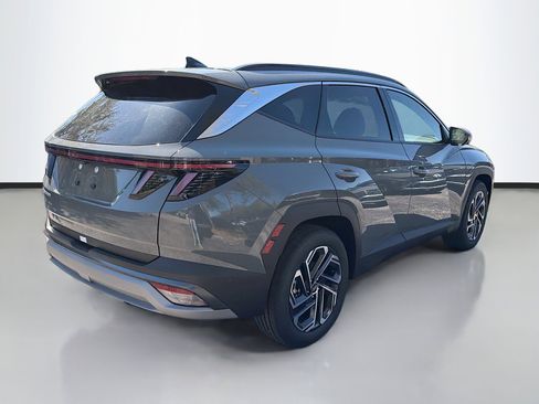 New 2026 Hyundai Tucson Limited image 3