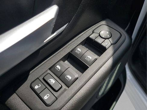 Certified 2025 RAM 1500 Big Horn image 17