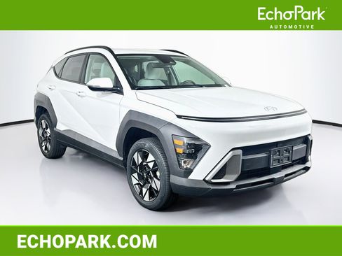 Used 2024 Hyundai Kona SEL AWD/4WD image 1