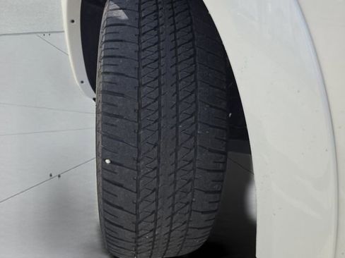 Used 2024 INFINITI QX80 Sensory AWD/4WD image 30
