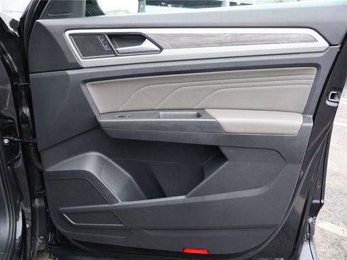 Certified 2023 Volkswagen Atlas Cross Sport SE w/ Black Wheel Package image 26