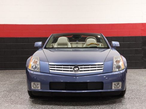 Used 2005 Cadillac XLR RWD image 11