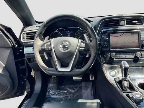 Used 2021 Nissan Maxima SR w/ Sport Mat Group FWD image 22