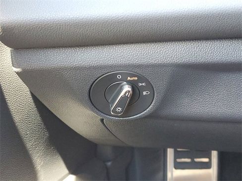 New 2025 Volkswagen Jetta Sport image 29