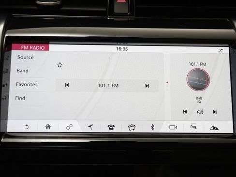 Used 2020 Land Rover Discovery Sport SE AWD/4WD image 10