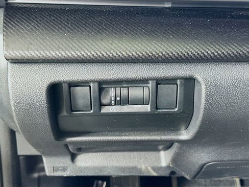 Used 2024 Subaru Crosstrek 2.0i Premium image 21