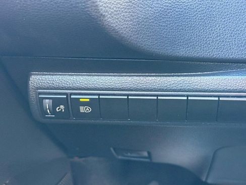 Used 2024 Toyota Corolla LE image 29