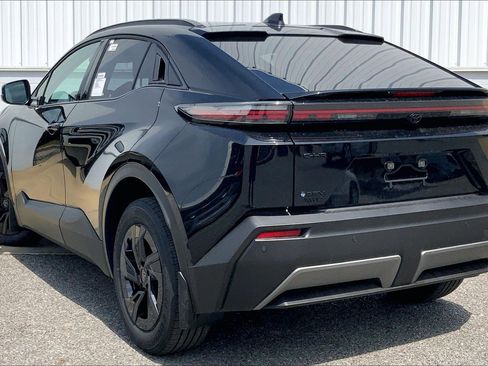 New 2026 Toyota C-HR AWD/4WD image 3