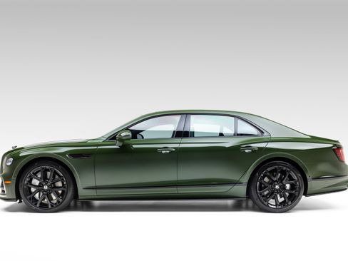 Used 2024 Bentley Flying Spur W12 AWD/4WD image 3