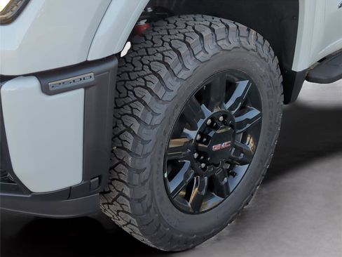 New 2026 GMC Sierra 2500 AT4 w/ AT4 Premium Plus Package image 28