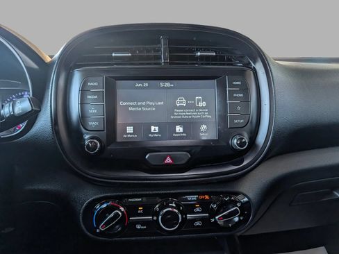 Used 2021 Kia Soul GT-Line FWD image 36