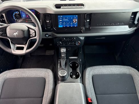 Used 2022 Ford Bronco 4-Door w/ Sasquatch Package AWD/4WD image 10