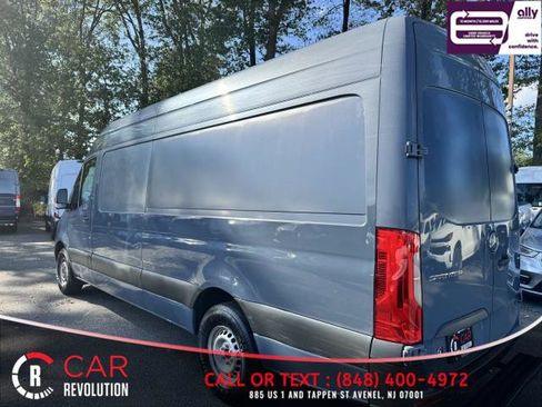 Used 2019 Mercedes-Benz Sprinter 170 image 4